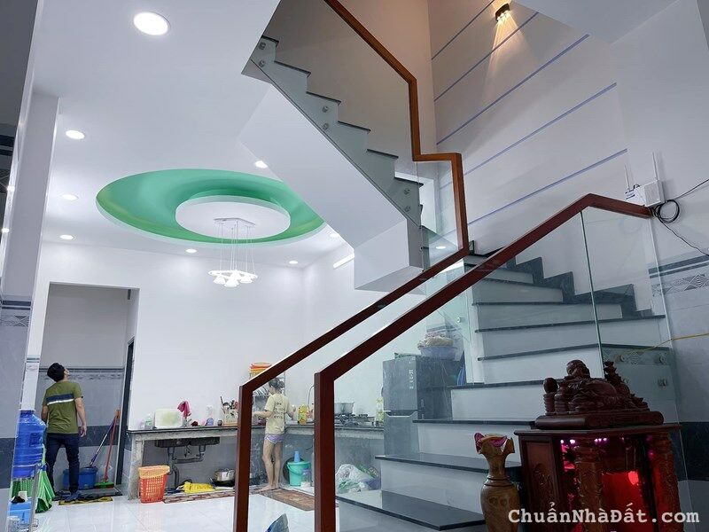 CHỦ BÁN GẤP NHÀ HUỲNH THIỆN LỘC, TÂN PHÚ, 45M2, 1 TRỆT 1 LẦU, SÂN THƯỢNG, 2 TỶ 400 BỚT LỘC