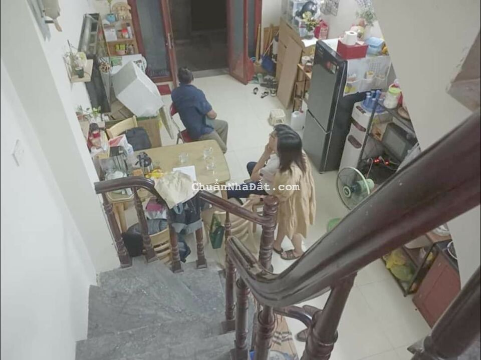 Bán nhà phố Tân Mai, Hoàng Mai 28m 4 T MT3.4m,Giá 2.9 tỷ. Ô tô 10m, ngõ thông, tiện ích