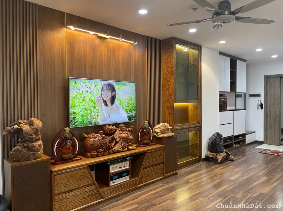 Bán Gấp Căn Hộ 2Pn Toà N01 Full Nội Thất Đẹp 