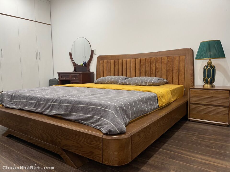 Bán Gấp Căn Hộ 2Pn Toà N01 Full Nội Thất Đẹp 