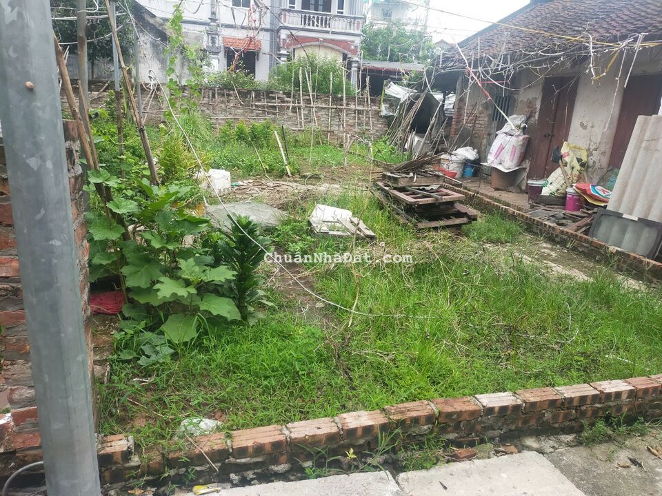 BÁN GẤP MIẾNG ĐẤT VUÔNG VẮN TẠI THÔN LẠI ĐÀ,  ĐÔNG HỘI, ĐÔNG ANH 