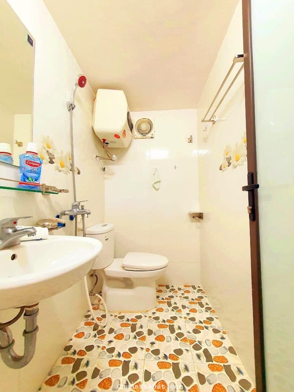 Cho thuê nhà ĐỖ QUANG, 45M2X4T, NHÀ MỚI ĐẸP, OTO VÀO NHÀ , giá 25tr/thg Cho thuê nhà ĐỖ QUANG, 45M2X4T, NHÀ MỚI ĐẸP, OTO VÀO NHÀ , giá 25tr/thg