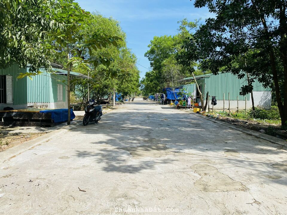 GIA ĐÌNH ĐỊNH CƯ NƯỚC NGOÀI ĐỂ LẠI LÔ ĐẤT TÂM HUYẾT CẢ ĐỜI