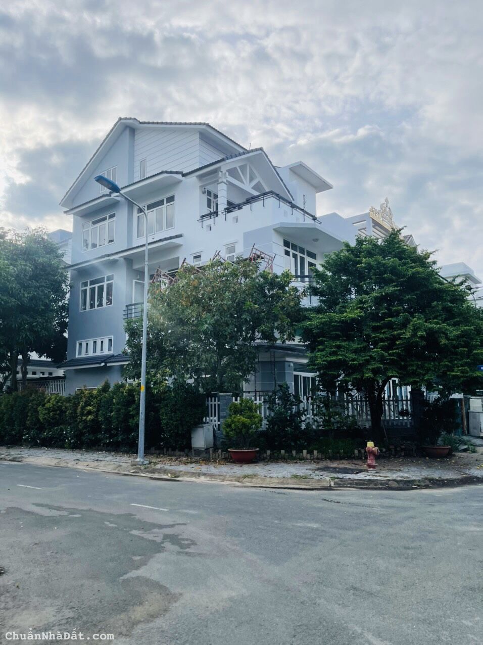 Bán căn Biệt thự góc 2MT Gia Hòa Bán căn Biệt thự góc 2MT Gia Hòa