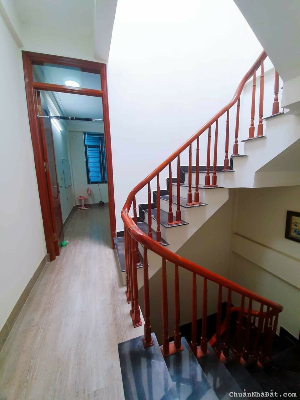 MẶT PHỐ TRUNG TÂM THANH XUÂN - VỊ TRÍ ĐẸP- KINH DOANH SẦM UẤT- 60Mx6T- 11 TỶ 