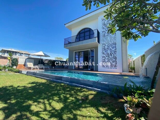 Hằng Túi gây choáng khi chốt 5 biệt thự biển Hội An giá cả trăm tỷ đồng