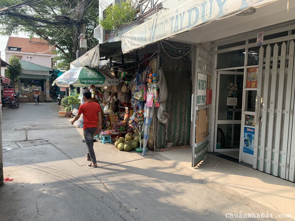 Bán Gấp Căn Nhà 1 trệt 1 lầu nằm trong khu trọ đông đúc tiện kinh doanh Bán Gấp Căn Nhà 1 trệt 1 lầu nằm trong khu trọ đông đúc tiện kinh doanh