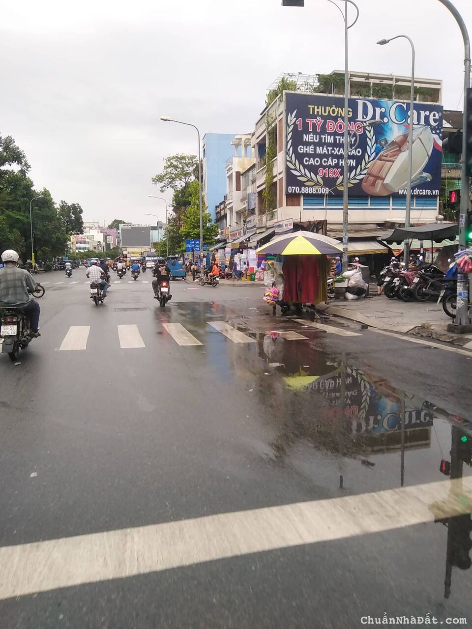 Nhà nở hậu 6m lô góc Kim Biên quận 5 giá 27 tỷ thương lượng