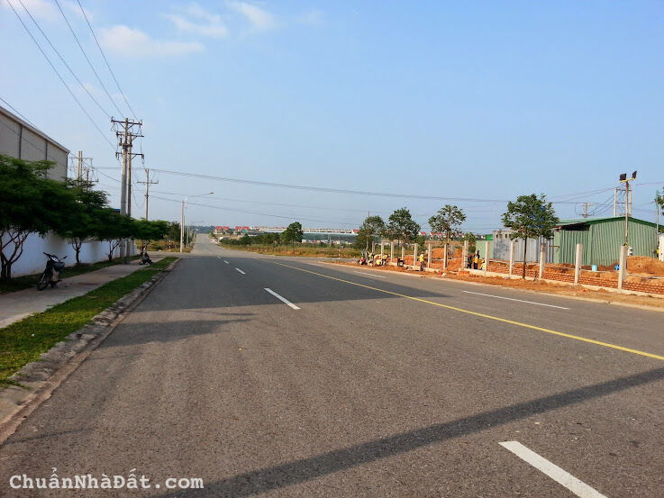 ĐẤT 2 MẶT TIỀN TRƯỚC SAU 2 LỘ NHỰA 2TY250/153M2