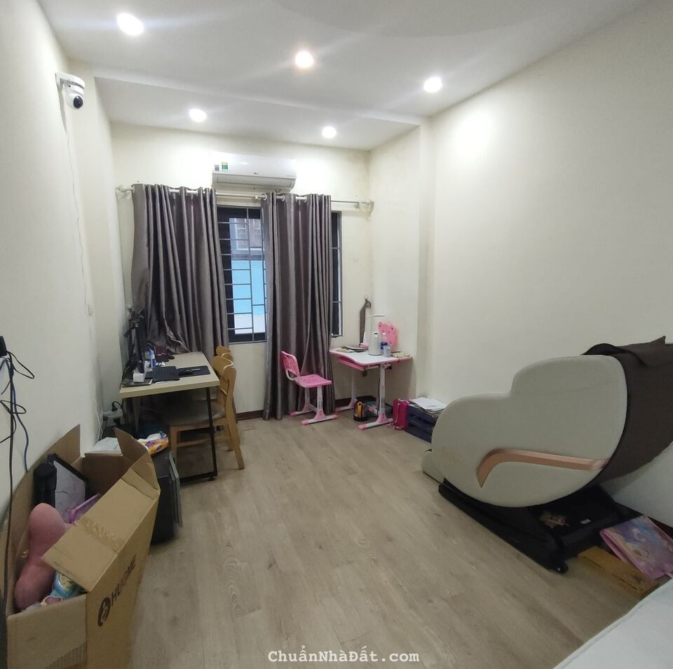 Cầu Giấy, Oto Đỗ Cửa, Kinh Doanh, Mt 4.1m, 30m2 x 5T, Giá 3.65 tỷ