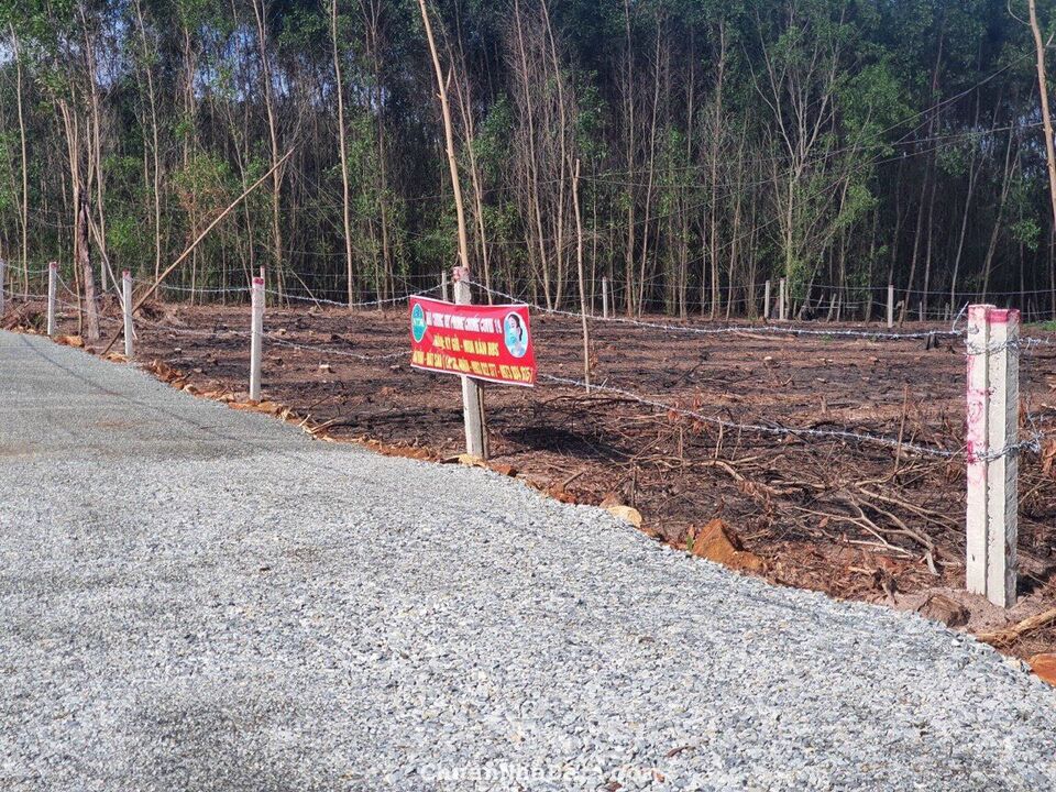 cần bán gấp lô đất đẹp liền kề kcn becamex -vsip sơn mỹ