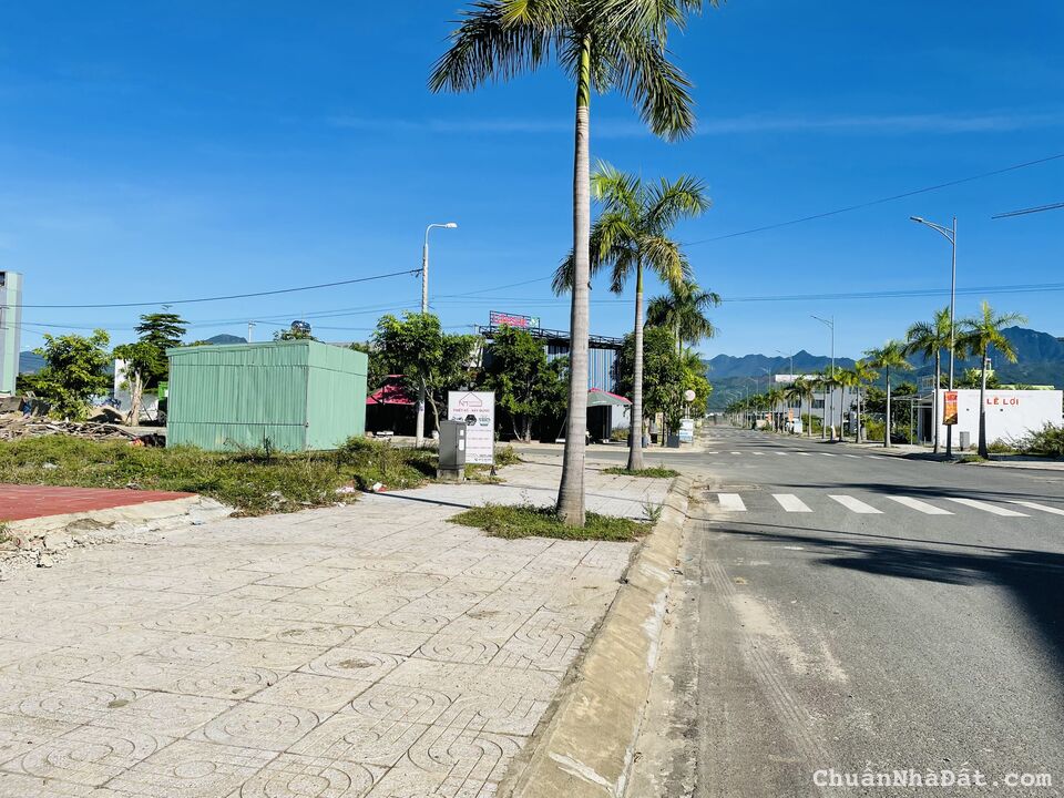 Bán vài lô đất đường 10,5m KĐT Lakeside, đoạn trung Tâm sát đường Mê Linh, Liên CHiểu, Đà Nẵng Bán vài lô đất đường 10,5m KĐT Lakeside, đoạn trung Tâm sát đường Mê Linh, Liên CHiểu, Đà Nẵng