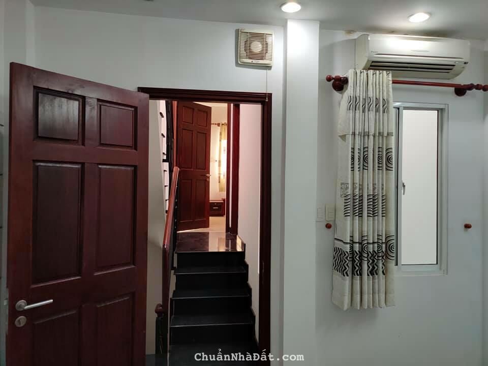 Gấp ! Nhà Đẹp Trương Đăng Quế,, 37,8M2 ( 3,78M x 10M ), 5 Tầng, Phường 3, Chỉ 5,8 Tỷ