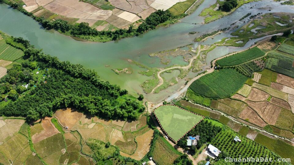 Bán gấp lô đất 3 mặt thoáng tại Kim Bôi,3000m,1500m thổ cư,cách đường tỉnh 12B chỉ 200m, ô tô tránh