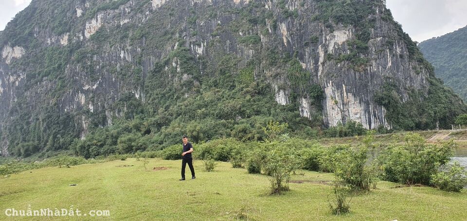 Đất Kim Bôi, Hòa Bình,cách DT 12B 500m,đối diện Mường Village Onsen, 1018m, mặt tiền 25m,chỉ 2,4 tỷ