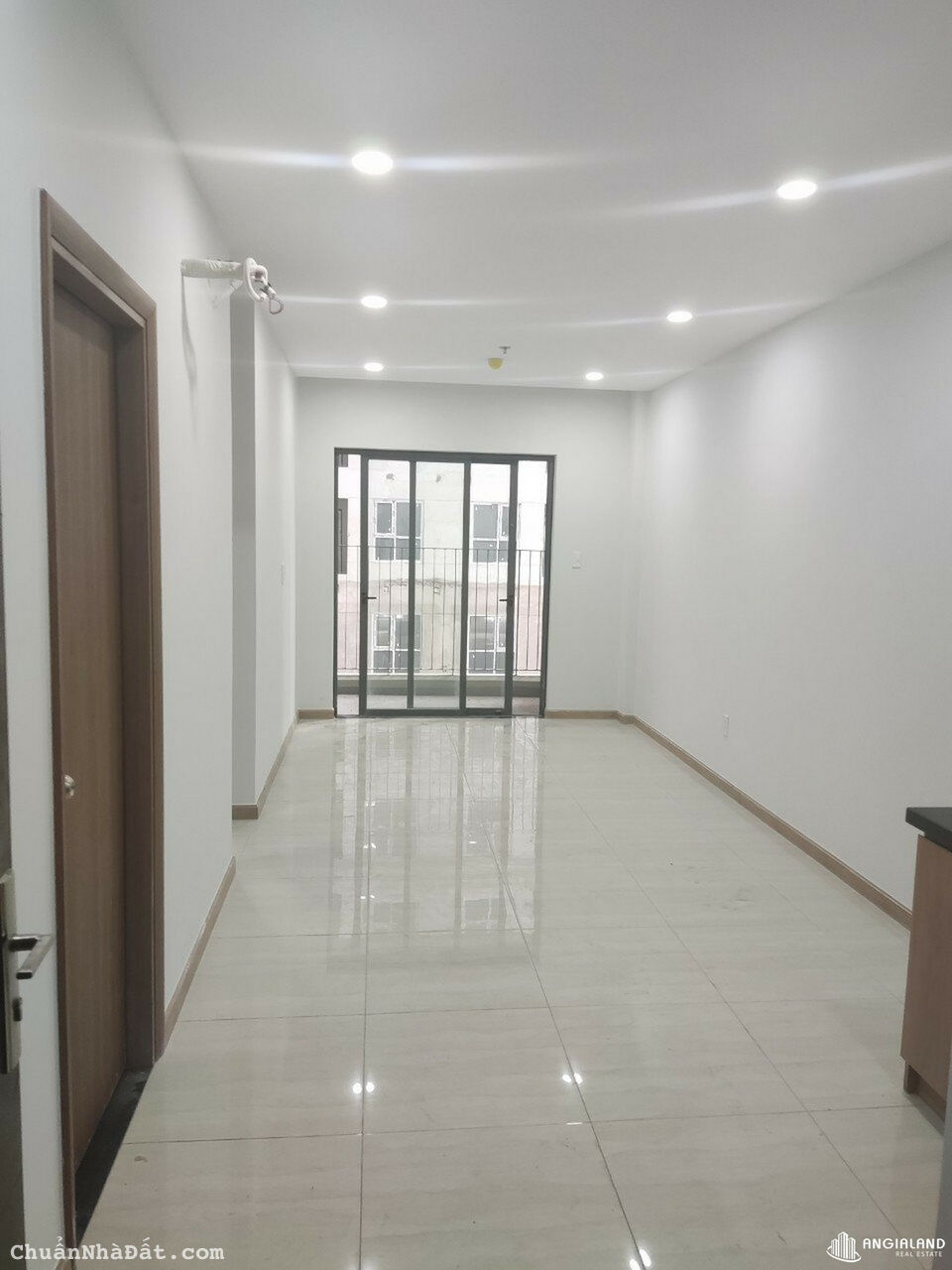 Cần bán căn hộ Bcons Greenview gia 1ty8