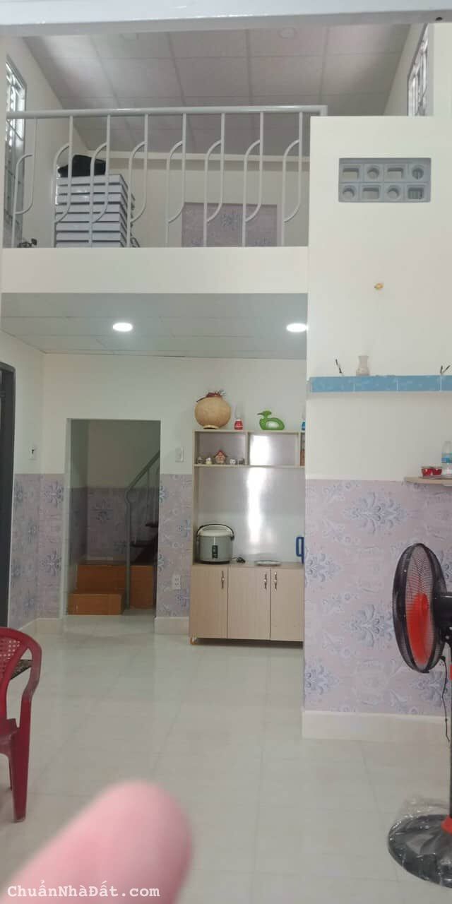 Bán nhà Tổ 4 Phước Toàn Tây, phước hải Nha trang Hướng tây bắc hẻm xe máy gần biển chợ. Gía 1 tỷ 6.